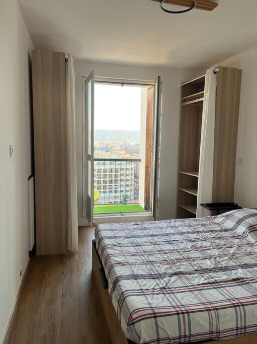 Apartment Type 2 Au Coeur De La *